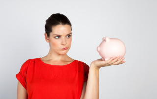 woman-piggy-bank